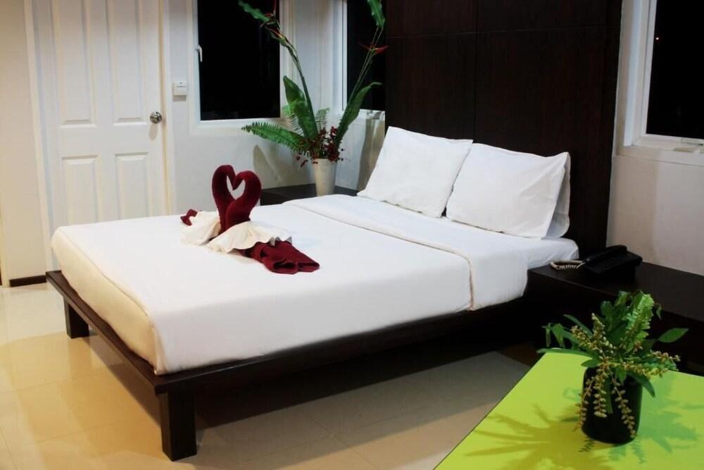 Baannueng@Kathu Hotel Phuket Екстериор снимка